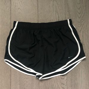 Nike Dri-Fit Shorts
XL